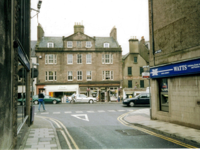montrose_down_new_wynd_towards_hoggs_newsagents_and_the_book_cellar